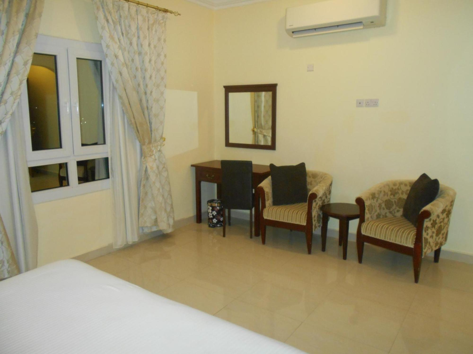 Nizwa Hotel Apartments Екстер'єр фото