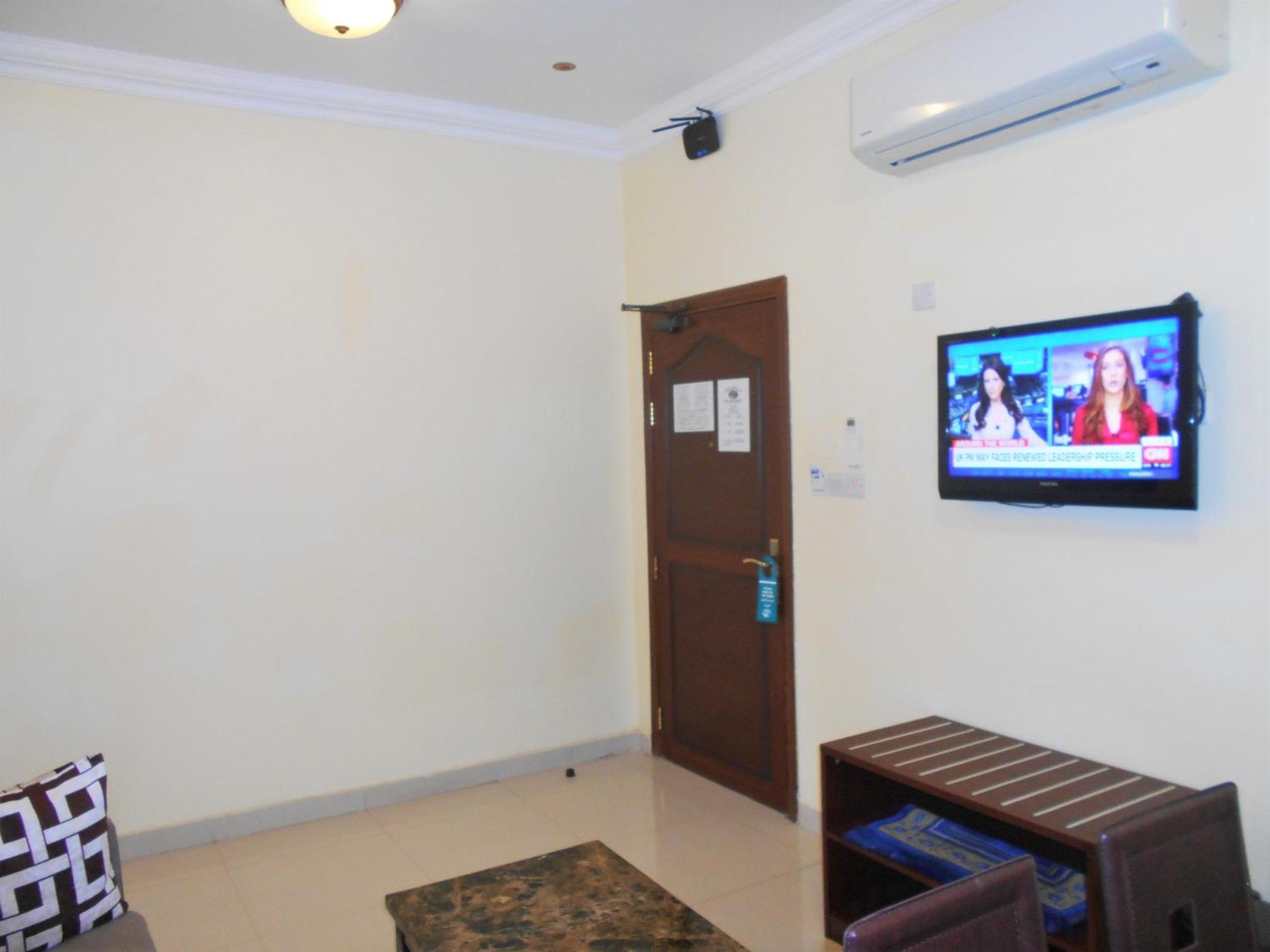 Nizwa Hotel Apartments Екстер'єр фото