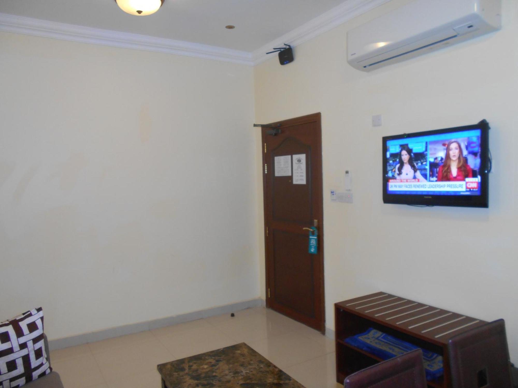 Nizwa Hotel Apartments Екстер'єр фото