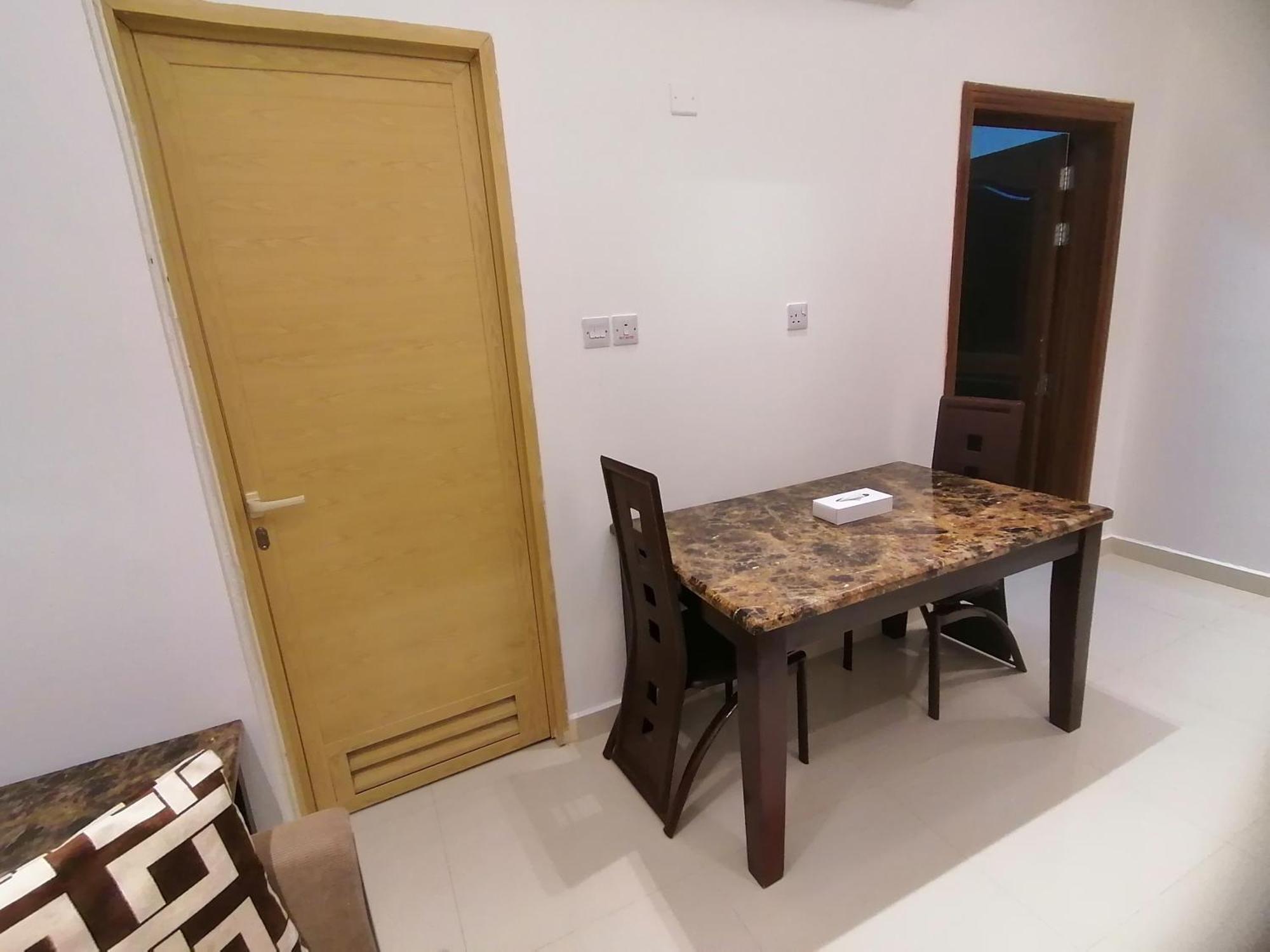 Nizwa Hotel Apartments Екстер'єр фото