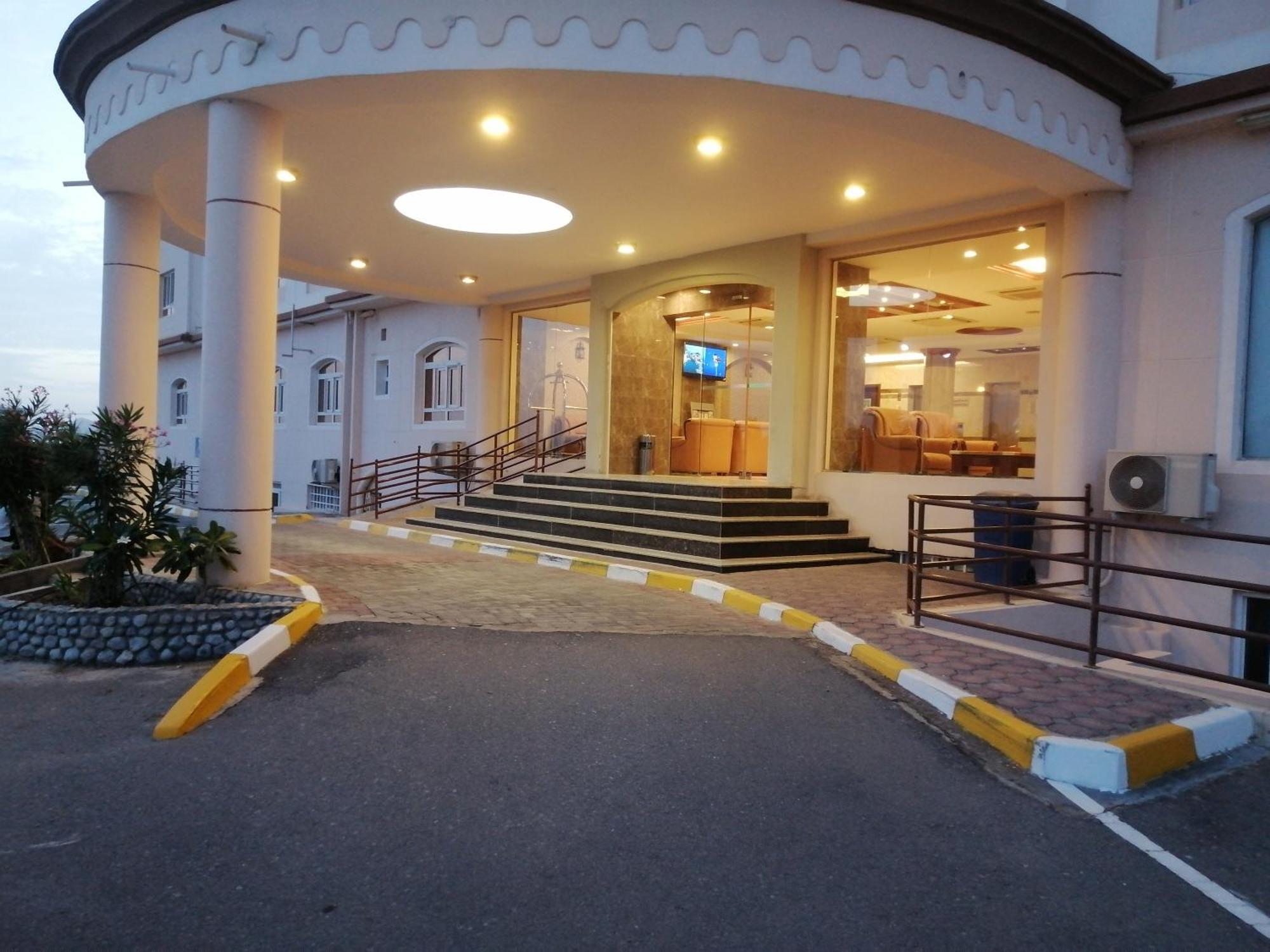Nizwa Hotel Apartments Екстер'єр фото